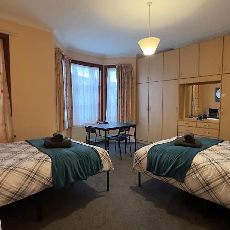 25 Minutes To Central London Rooms 35 Chambre photo