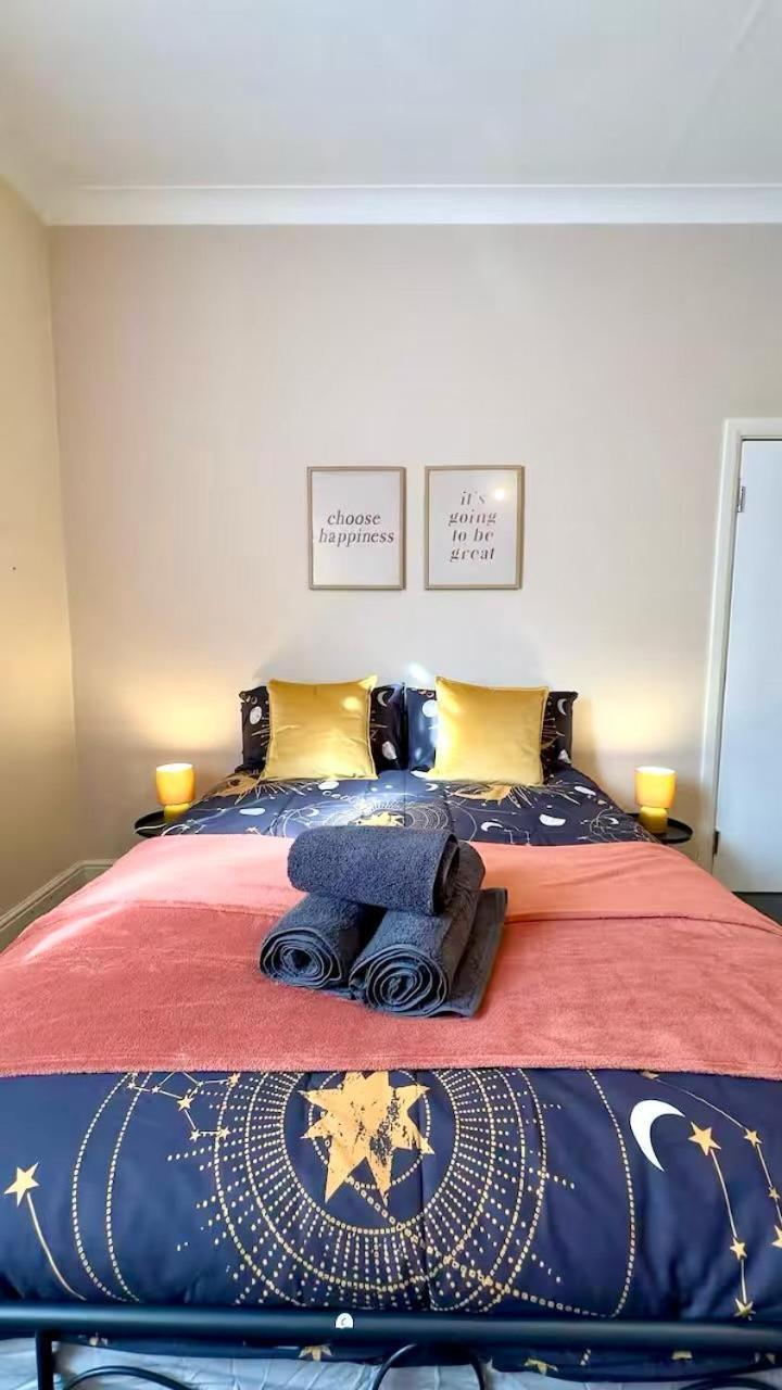 25 Minutes To Central London Rooms 35 Extérieur photo
